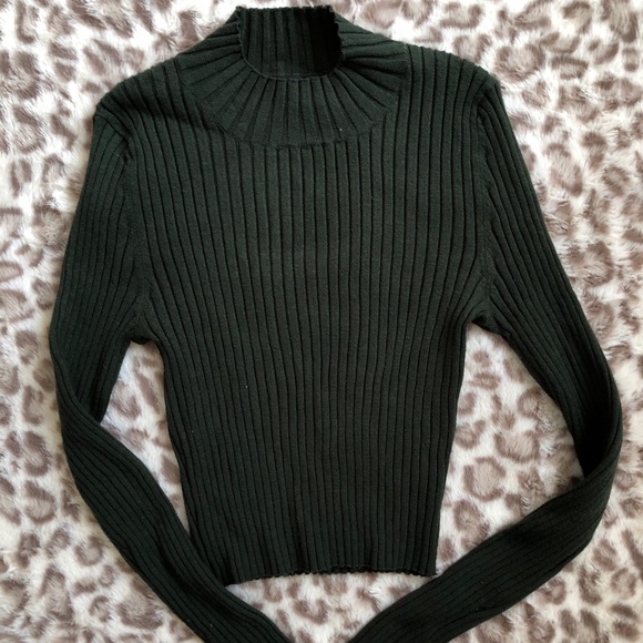 Green mock neck sweater - Picture 1 of 2